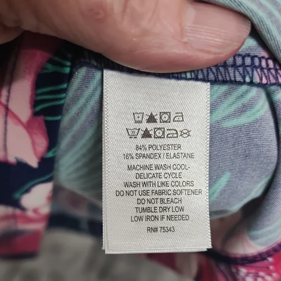 Tommy Bahama Floral Sleeveless Top in Navy and Pink sz Large - Picture 3 of 6